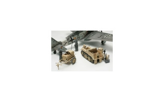 1/48 German Aircraft Power Supply Unit and Kettenkraftrad