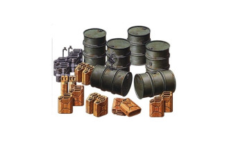 1/35 German Fuel Drum Set